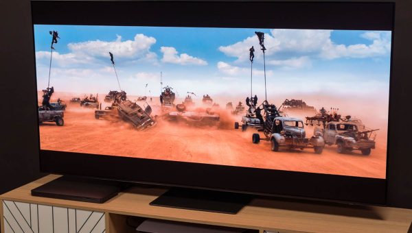 Indispensable dans mon salon – La télévision Samsung 55S95F « 5 étoiles » à 2 099,00 € (-11 %)